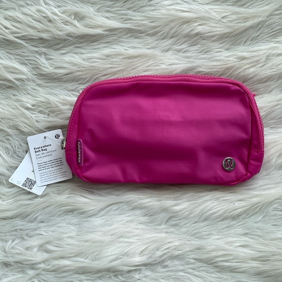 lululemon athletica Handbags - Lululemon | Sonic Pink Everywhere Belt Bag 1L